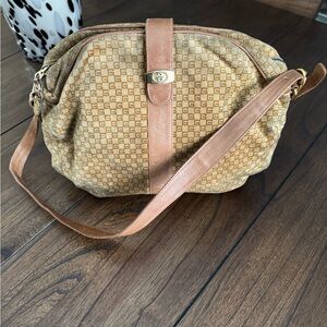 Gucci Tan Shoulder Bag